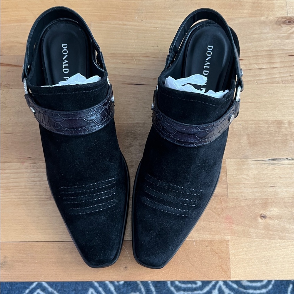 NWOT Donald J. Pliner Mazzy Western Mule size 8.5M